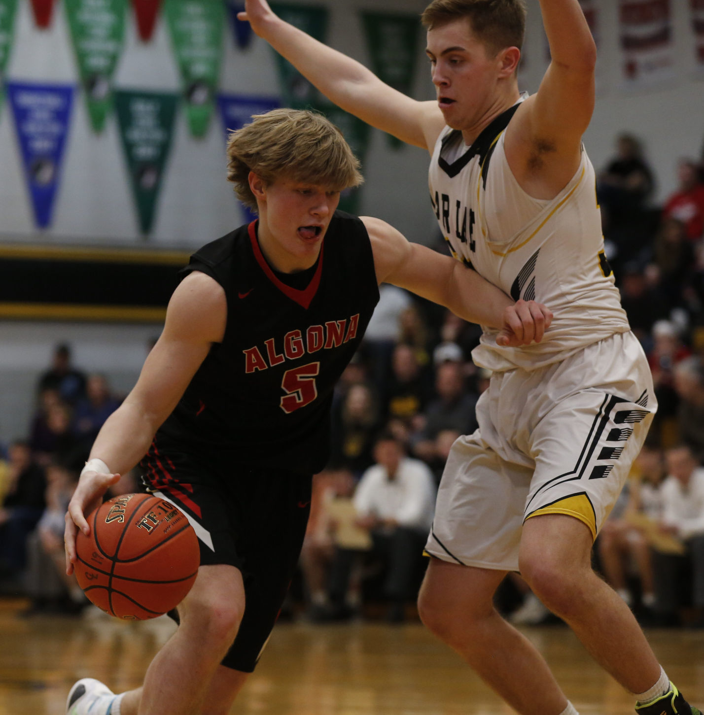 BBBall Clear Lake vs. Algona 13